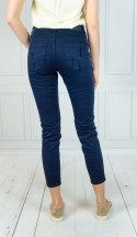 Granatowe jeansy z dziurami Moda Sanok Granatowe jeansy z dziurami Moda Sanok