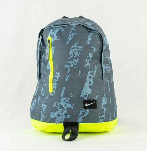 Plecak szkolny, sportowy w kolorze szarym z dodatkiem neonowym oraz małym logowaniem NIKE -MODA SANOK