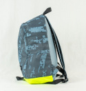 Plecak szkolny, sportowy w kolorze szarym z dodatkiem neonowym oraz małym logowaniem NIKE -MODA SANOK