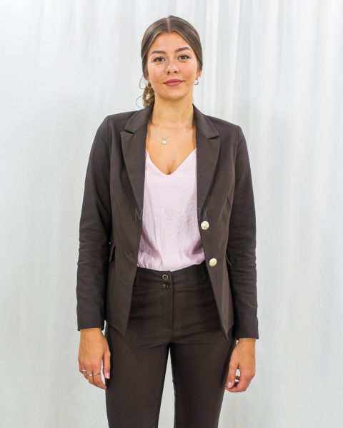 Damski elegancki garnitur w kolorze brązowym - spodnie i marynarka MTM - MODA SANOK Damski elegancki garnitur w kolorze brązowym - spodnie i marynarka MTM - MODA SANOK