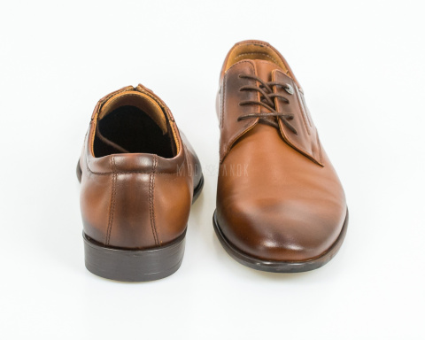 Eleganckie skórzane męskie brązowe buty z przyciemnianym przodem gładkie - MODA SANOK Eleganckie skórzane męskie brązowe buty z przyciemnianym przodem gładkie - MODA SANOK
