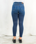 Przylegające jeansy damskie CROSS JEANS z delikatnym efektem przetarcia na przodzie - MODA SANOK Przylegające jeansy damskie CROSS JEANS z delikatnym efektem przetarcia na przodzie - MODA SANOK