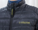 Kurtka VOLCANO męska w kolorze czarnym pikowana z wysokim kołnierzem i żółtymi napisami - MODA SANOK