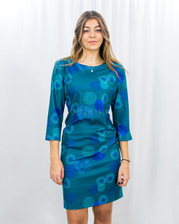 Kobieca wzorzysta sukienka w kolorze zielonym o luźnym kroju z rękawem 3/4 Valeria - MODA SANOK