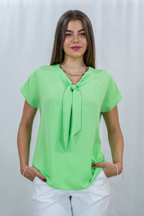 Elegancka bluzka z wiązaniem i krótkim rękawem w kolorze zielonym ELITE - MODA SANOK