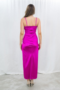 Elegancka sukienka satynowa maxi w kolorze mocnego różu KATNISS - MODA SANOK Elegancka sukienka satynowa maxi w kolorze mocnego różu KATNISS - MODA SANOK