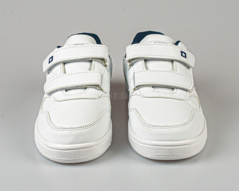 Buty sportowe białe chłopięce na rzepy z przeszyciami - MODA SANOK Buty sportowe białe chłopięce na rzepy z przeszyciami - MODA SANOK
