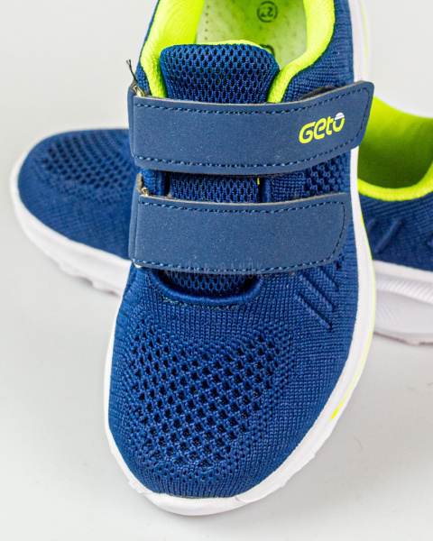 Buty sportowe chłopięce zapinane na rzepy granatowe z seledynowymi akcentami - MODA SANOK