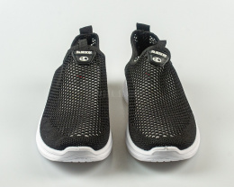 Buty sportowe wsuwane letnie siatkowe tenisówki w kolorze czarnym SEASTAR - MODA SANOK