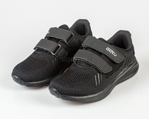 Czarne chłopięce buty sportowe, lekkie i przewiewne zapinane na dwa rzepy - MODA SANOK