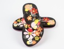 Czarne japonki dziecięce z kolorowymi kwiatami SUPER GEAR - MODA SANOK