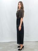Elegancka sukienka z cekinową brązową górą i zwiewnym dołem – rozmiar uniwersalny Moda Sanok 