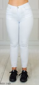 Damskie stylowe białe spodnie szarpany dół GOODIES Moda Sanok Damskie stylowe białe spodnie szarpany dół GOODIES Moda Sanok