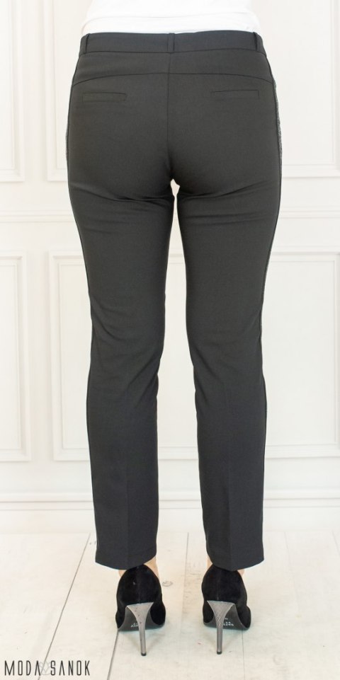 Spodnie damskie eleganckie cygaretki BB z lampasem 7/8 - Czarne- MODA SANOK