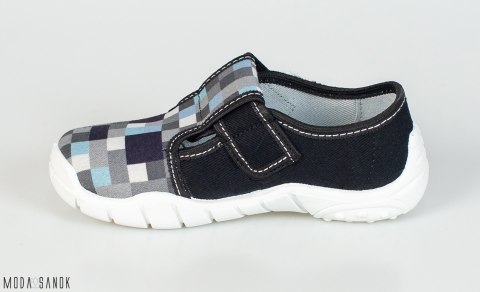 Pantofle chłopięce w szare i niebieskie kwadraty Viggami na rzepę - MODA SANOK