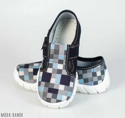 Pantofle chłopięce w szare i niebieskie kwadraty Viggami na rzepę - MODA SANOK