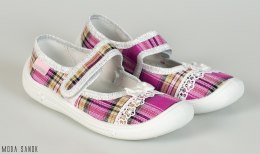 Pantofle w różowo-beżową kratę na białej podeszwie Viggami na rzepę- MODA SANOK