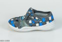 Szare pantofle chłopięce z aplikacją samochodu Viggami na rzepę - MODA SANOK